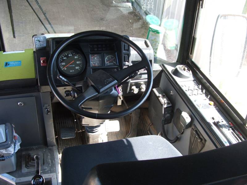 PUT YOURSELF IN THE DRIVERS SEAT - MASSIVE PRICE REDUCTION Picture 1