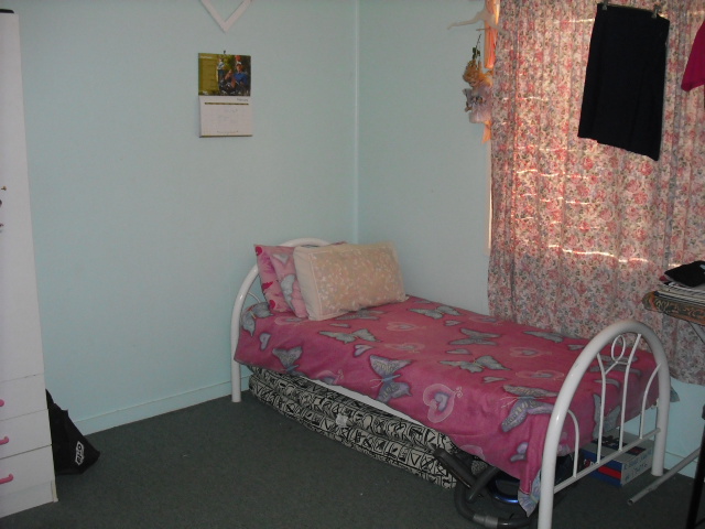 TIME TO ACT! - LOOKING FOR OFFERS Picture 3