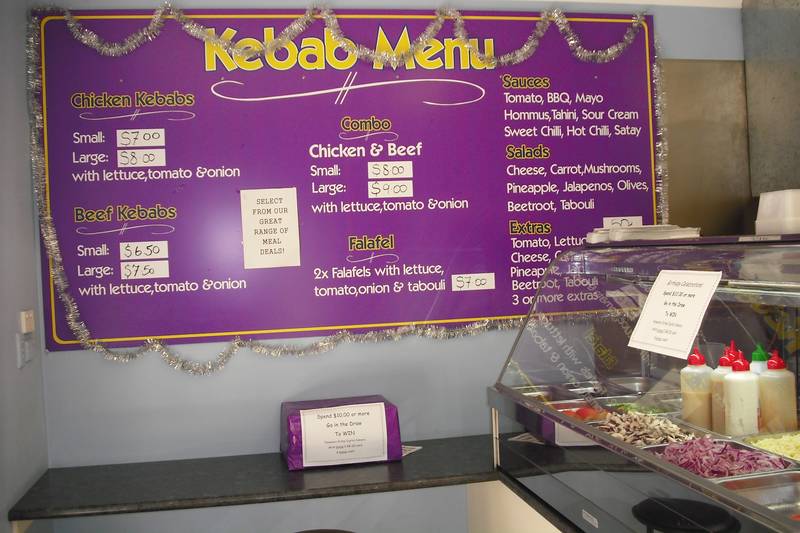 OWNER WANTS A CHANGE - OFFERS INVITED Picture 3