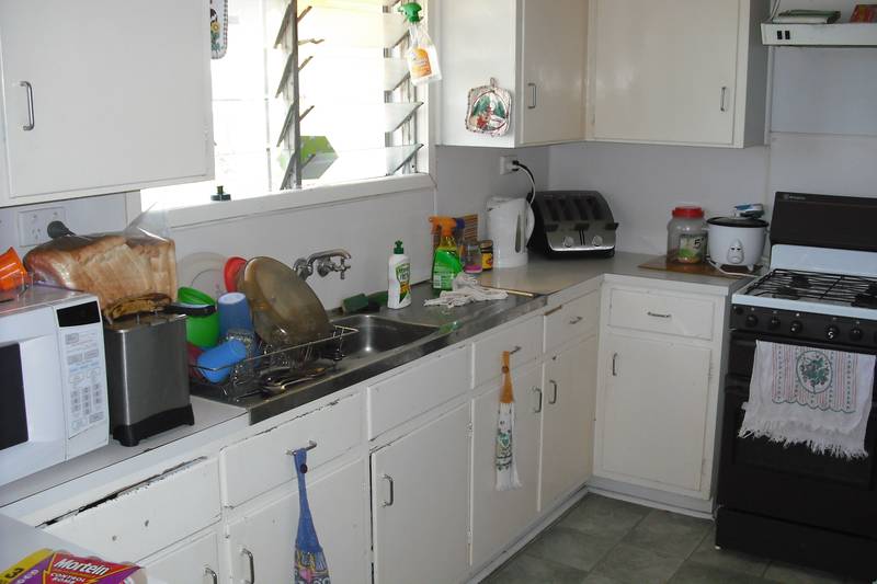 GET OUT OF THE RENT TRAP Picture 3