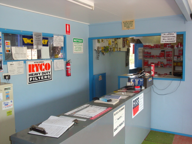 Centrally Located Commercial Block & Shed! Picture 3