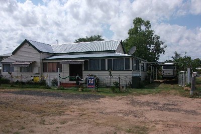 NEAT & TIDY..... SO IS THE PRICE Picture NEAT & TIDY..... SO IS THE PRICE Picture