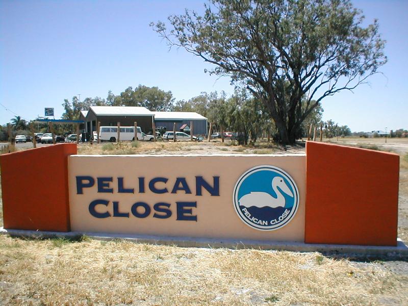 PELICAN CLOSE Picture 3