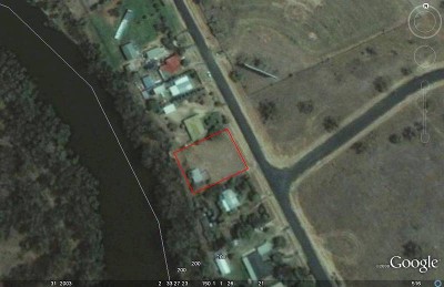 Absolute River Frontage Picture Absolute River Frontage Picture