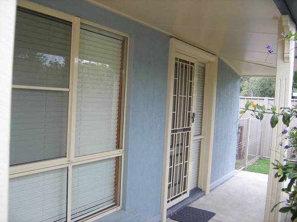 Beautiful modern unit in top position - the very best unit on the rental market Picture 3