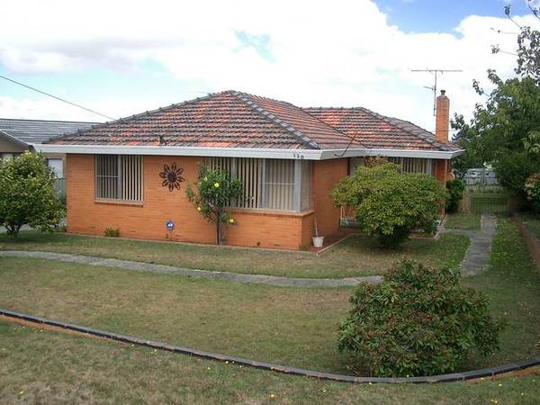CLASSIC 60'S BRICK VENEER Picture 1