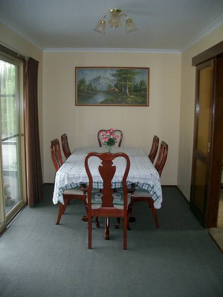 SHOWN WITH PRIDE Picture 3