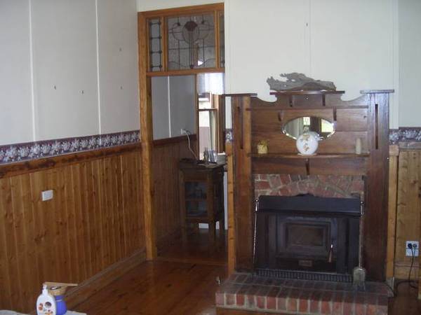 EDWARDIAN CHARACTER Picture 2