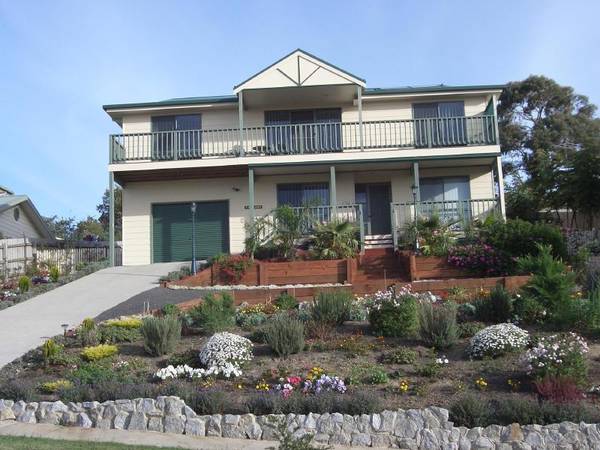 BEST VIEWS IN TOWN Picture 1