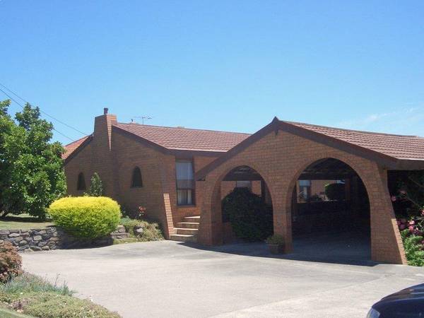 NEAT & TIDY Picture 1