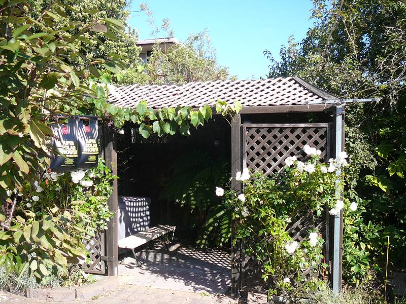 IS THIS HOUSE FOR YOU? Picture 3