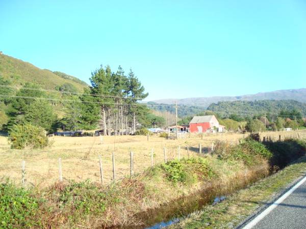 SUBDIVISION OR LIFESTYLE WITH VIEWS Picture 1