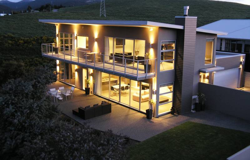 RAVE ABOUT RAVENSDALE!!!
- Offers in the Mid $700,000 Picture 1