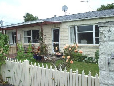 BEAUTY IN BROOKLANDS Picture