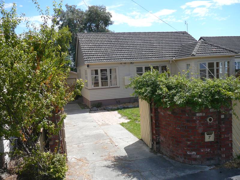 QUAINT, QUIET AND CUTE ONLY $218,000 Picture 1