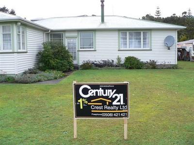 MAKE THIS HOUSE YOUR HOME FOR ONLY $265,000 Picture