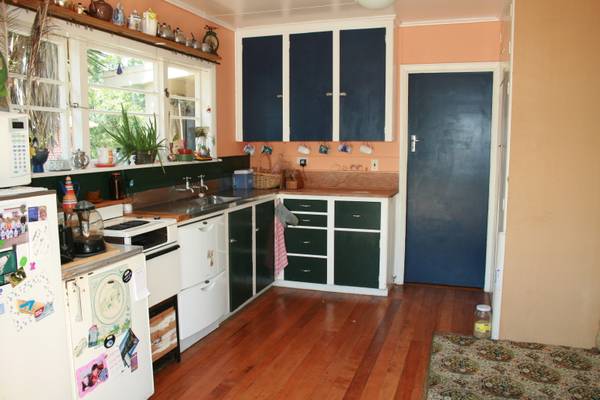 FIRST HOME / INVESTOR Picture 3