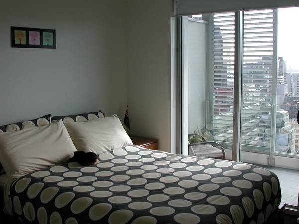 Precint Apartment Picture 1