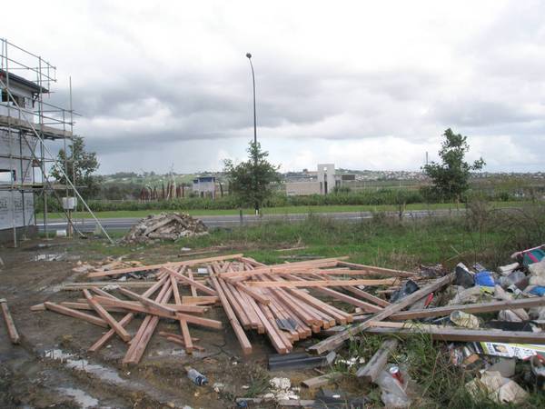 Section on Agapanthus Place, Dannemora Picture 2