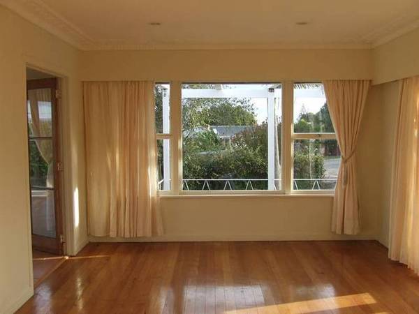 $550 per week Picture 1