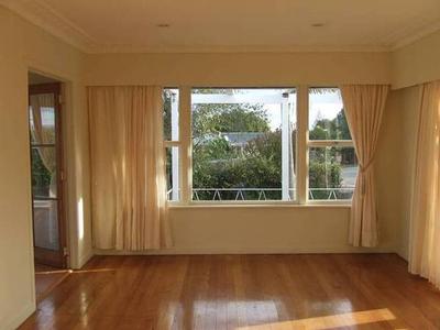 $550 per week Picture $550 per week Picture