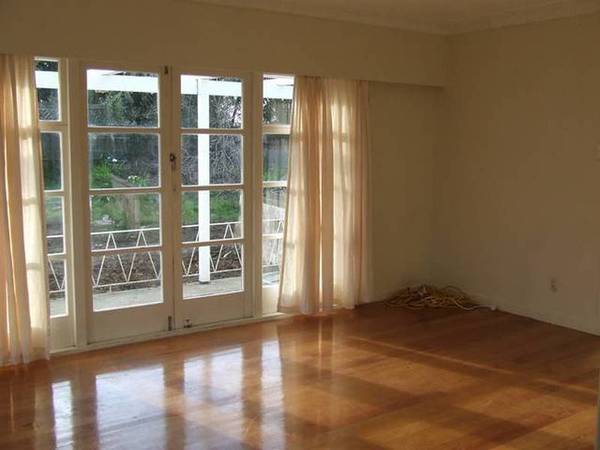 $550 per week Picture 2