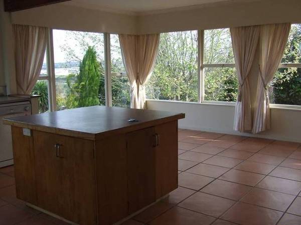 $550 per week Picture 3