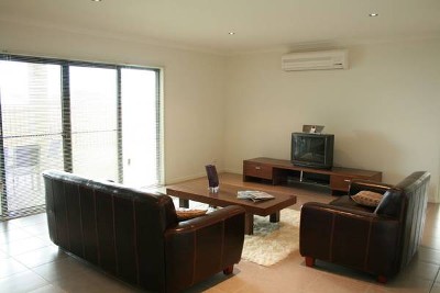 Spacious Contemporary Home Picture