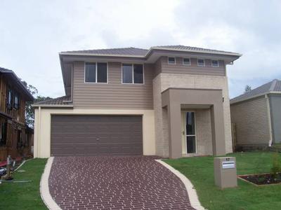 Double story brand new home Picture