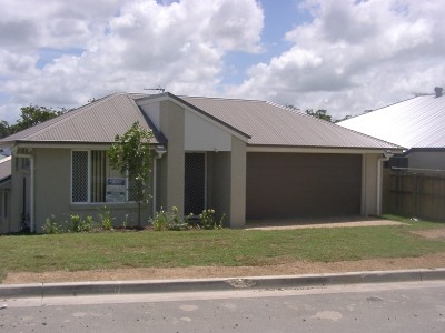 <b> FOUR BEDROOMS </b> Picture