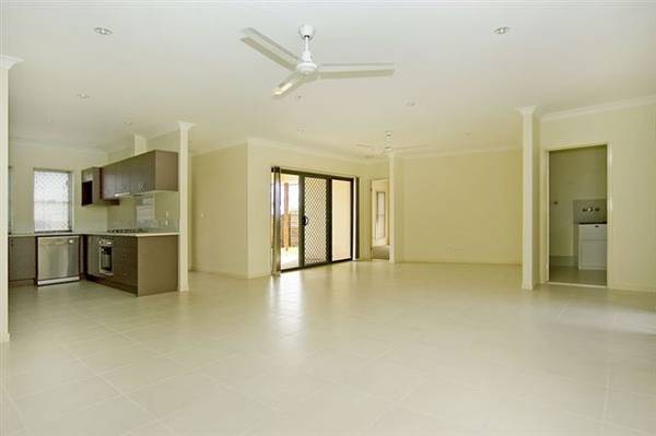 The sought after Jacobs Ridge. DUPLEX Picture 3