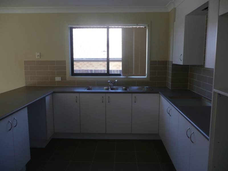 Quite Edgewater Estate Picture 3