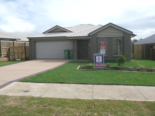 Quite Riverwood Estate Picture 1