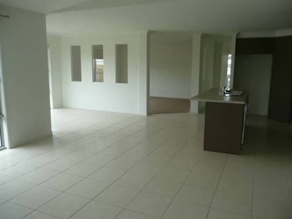 Brand New Extra Spacious Designer Home Picture 2