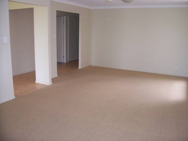 5 BEDROOMS ACROSS FROM PARKS Picture 5 BEDROOMS ACROSS FROM PARKS Picture