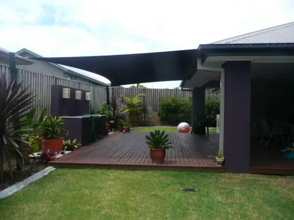 COOMERA WATERS RETREAT Picture 1
