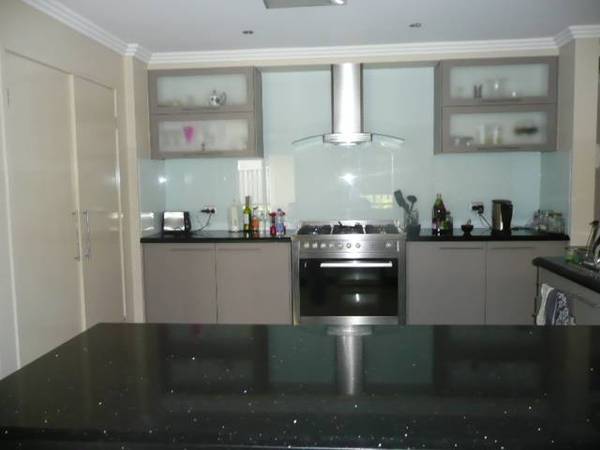 COOMERA WATERS RETREAT Picture 2