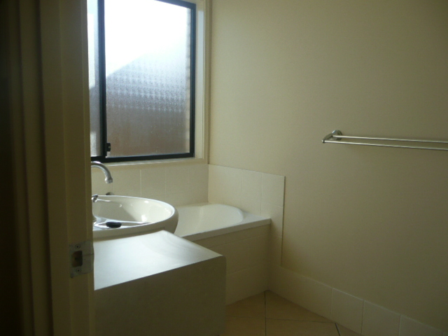 UPPER COOMERA Picture 2