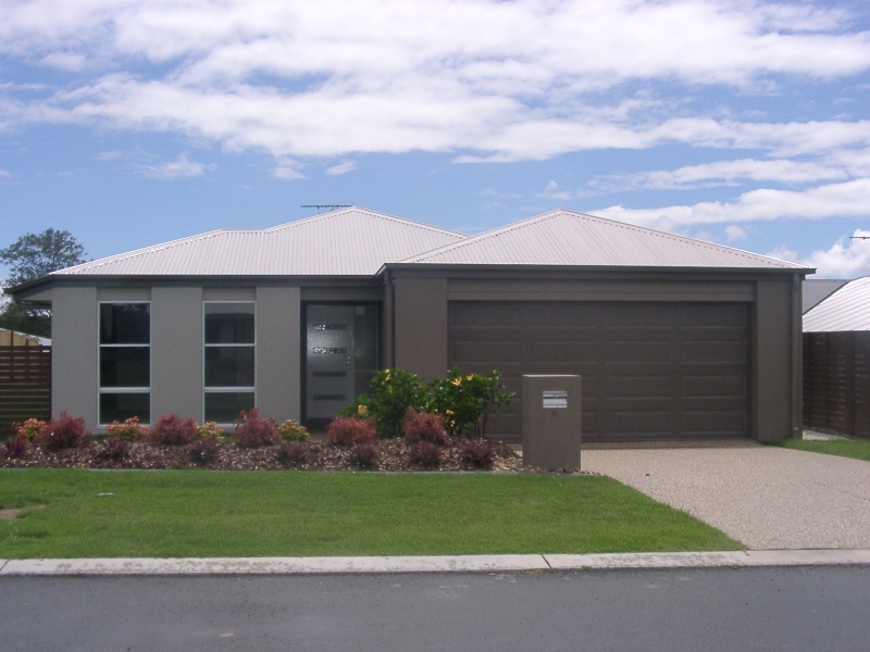 FOUR BEDROOM HOME
<i>JACOBS RIDGE ORMEAU/i> Picture