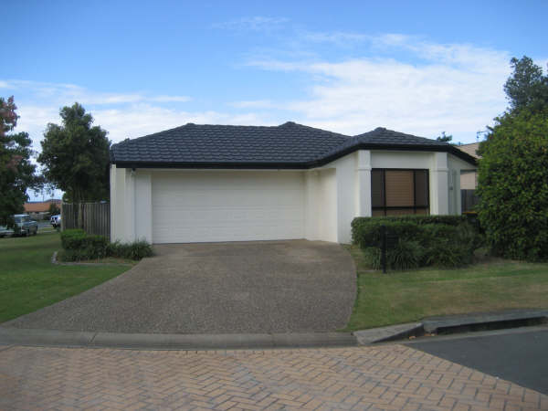 HELENSVALE Picture
