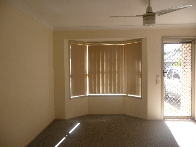 COOMERA TOWNHOUSE Picture 3