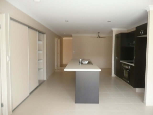 BRAND NEW ''STRAWBERRY FIELDS ESTATE