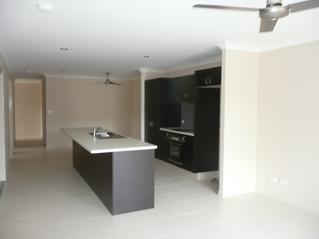 BRAND NEW ''STRAWBERRY FIELDS ESTATE