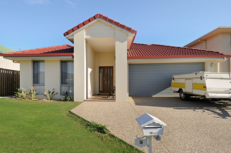 Stunning, Contemporary Design.. Picture 2