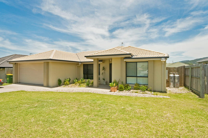INVESTORS TAKE NOTE REDUCED PRICE Picture 1