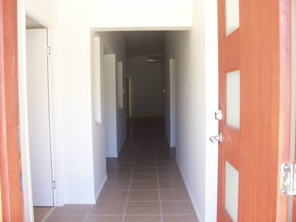 LARGE FOUR BEDROOM -- QUIET CULDESAC Picture 2