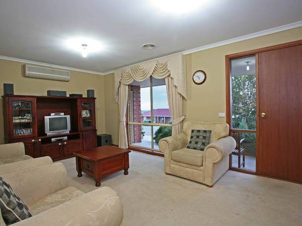 SOLD IN 6 DAYS Picture 3