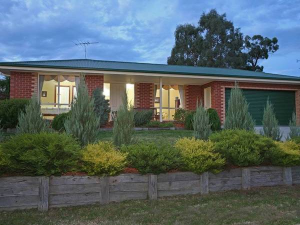 SOLD IN 6 DAYS Picture 1