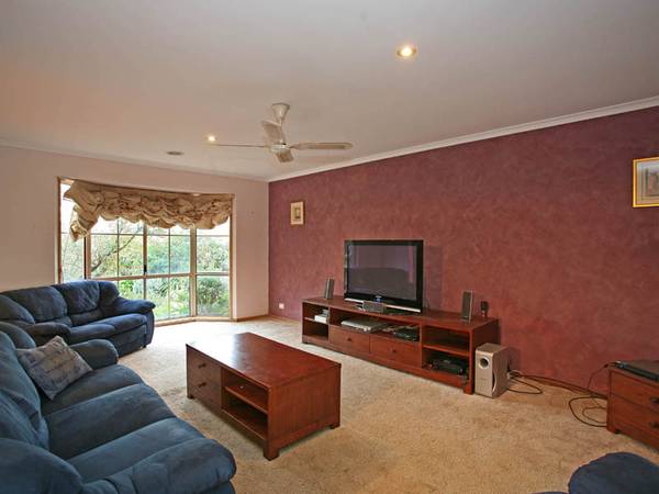 BRING YOUR PAINT BRUSH Picture 2