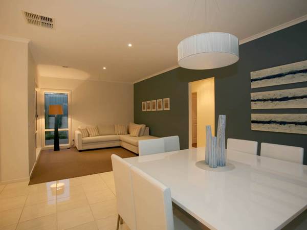 Brand New Ex Display Picture 3